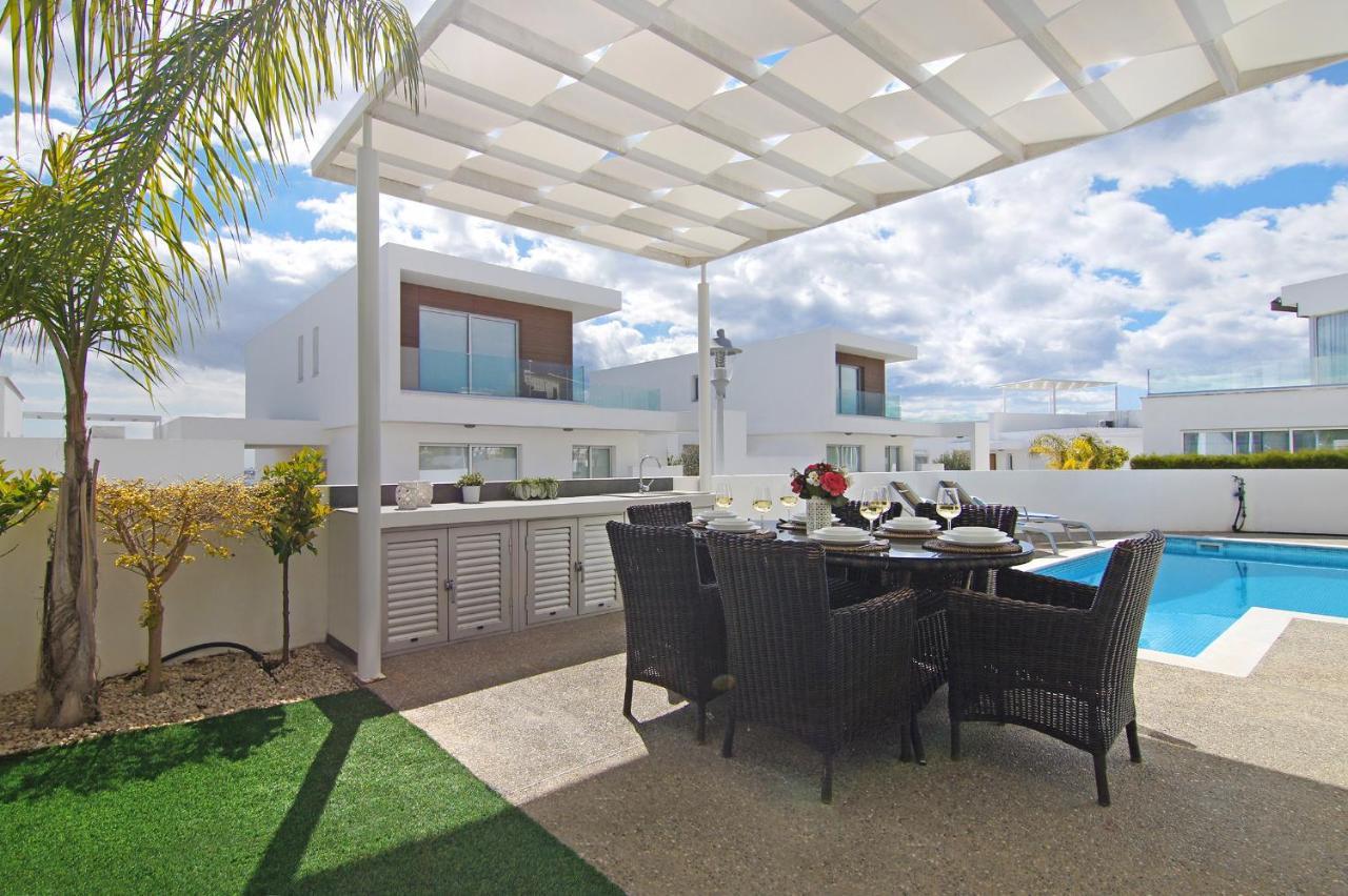 Villa Sunday Ayia Napa Eksteriør billede